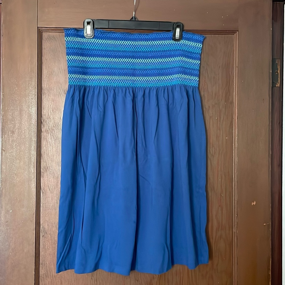 Comfy strapless elastic blue dress - perfect for summer or beach!